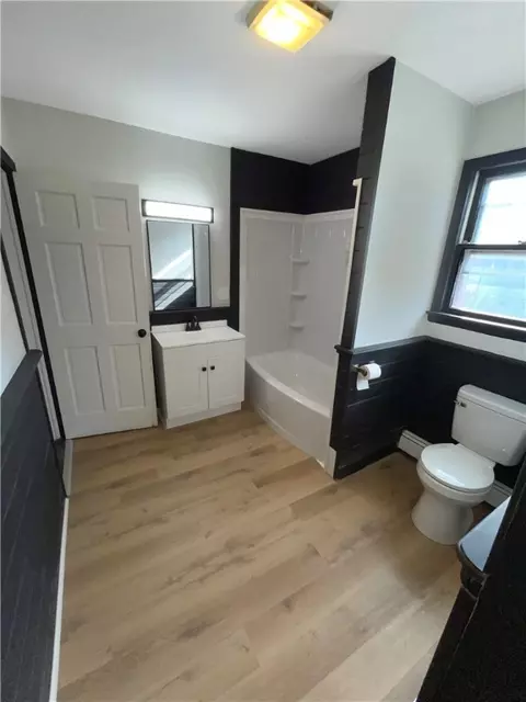 76 Hamlet Ave, Woonsocket, RI 02895 photo 11