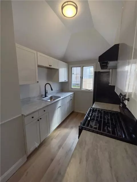 76 Hamlet Ave, Woonsocket, RI 02895 photo 21