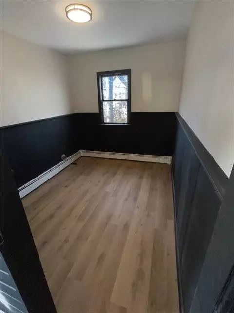 76 Hamlet Ave, Woonsocket, RI 02895 photo 5