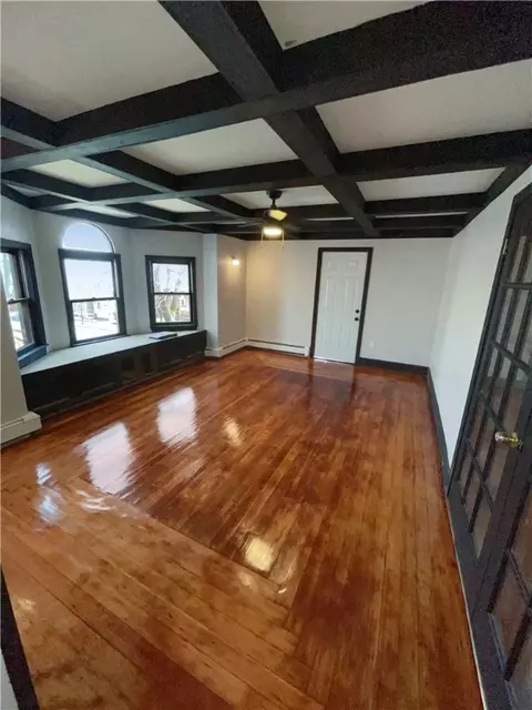 76 Hamlet Ave, Woonsocket, RI 02895 photo 3