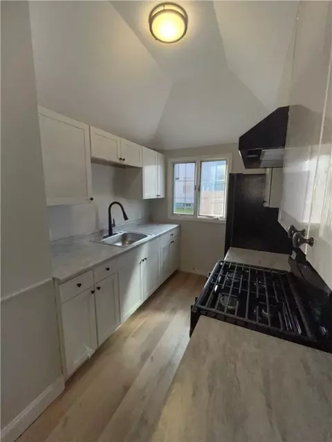 76 Hamlet Ave, Woonsocket, RI 02895 photo 29