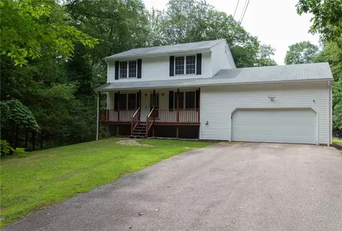 18 Casey Ln, Coventry, RI 02816