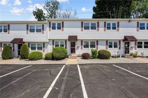 29 Cowesett Ave #4, West Warwick, RI 02893