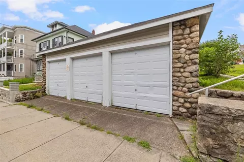 377 Elm St, Woonsocket, RI 02895 photo 10