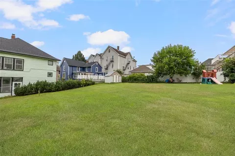 377 Elm St, Woonsocket, RI 02895 photo 13