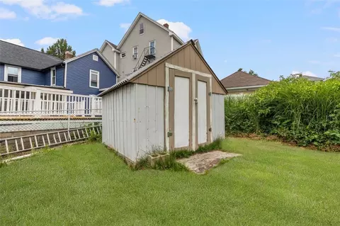377 Elm St, Woonsocket, RI 02895 photo 14
