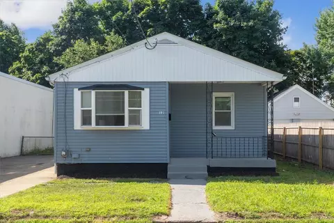 12 Roosevelt St, North Providence, RI 02904