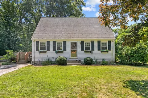 536 King Rd, Tiverton, RI 02878