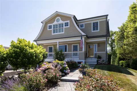 59 Ninigret Ave, Charlestown, RI 02813