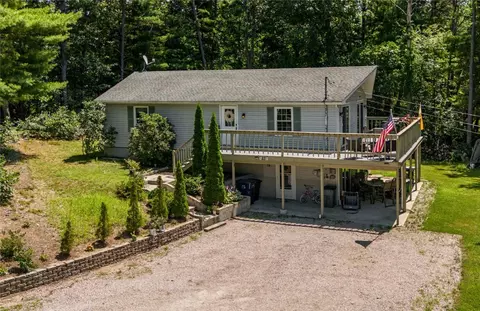 23 Gilman Rd, Hopkinton, RI 02832