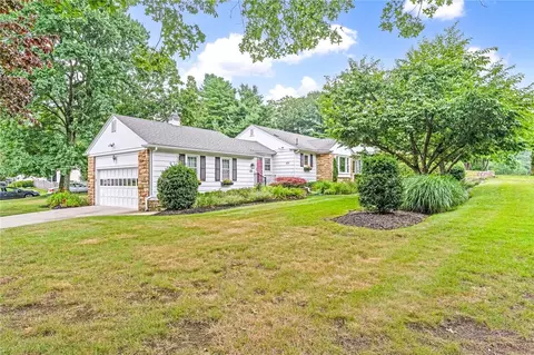 828 Veterans Memorial Pkwy, East Providence, RI 02914