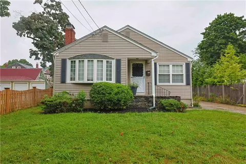 139 Albert Ave, Cranston, RI 02905