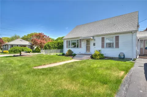 143 Holland St, Cranston, RI 02920