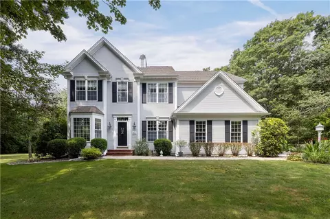 40 Day Lily Cir, South Kingstown, RI 02879