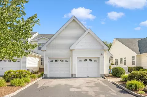 48 Alpine Way, North Smithfield, RI 02896