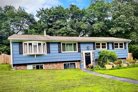 105 Alaska St, Cumberland, RI 02864
