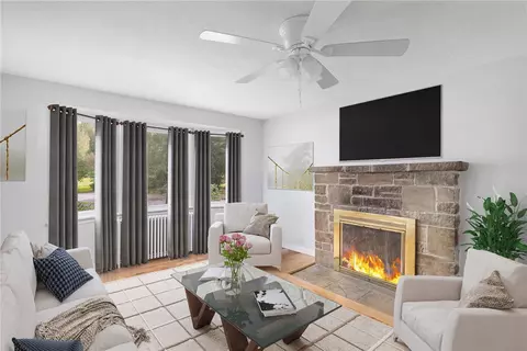 Living - 11 Frederick St, Warwick, RI 02888 photo 1 of 2