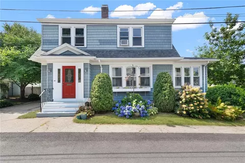 34 Rushton Dr, Cranston, RI 02905
