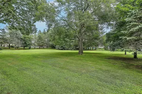 0 Oak St, South Kingstown, RI 02879