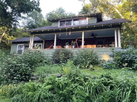 19 Tucker Hollow Rd, Foster, RI 02857