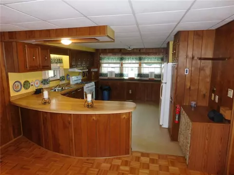 13 Lane E Ln, Coventry, RI 02816 photo 5