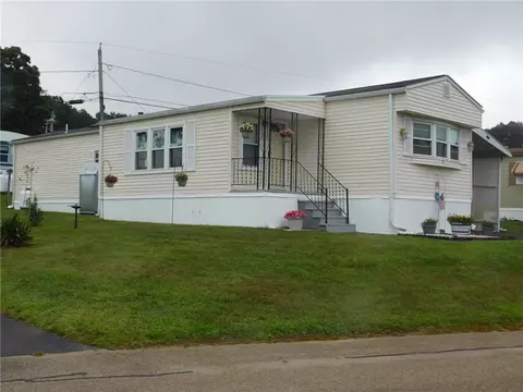 13 Lane E Ln, Coventry, RI 02816 photo 3