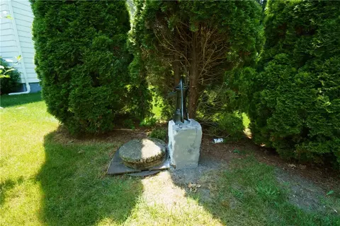Exterior - 143 King St, Warwick, RI 02886 photo 2 of 5