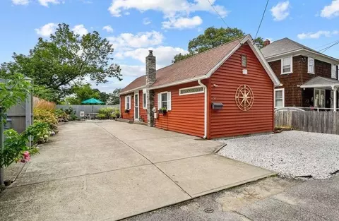 57 Oniska St, Warwick, RI 02888 photo 2