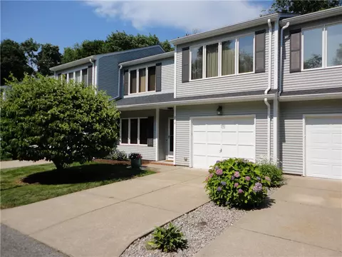 196 Old River Rd #212, Lincoln, RI 02865