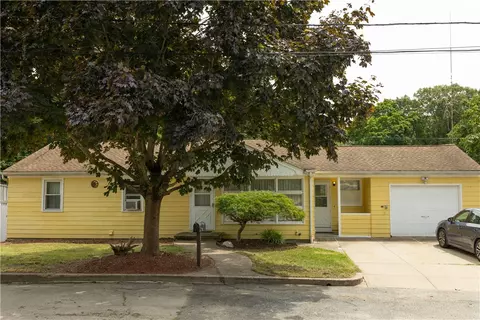 25 Colvin Street St, West Warwick, RI 02893