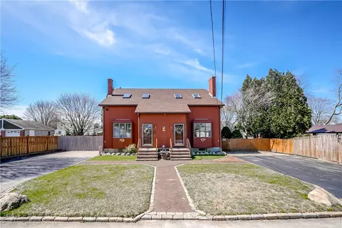40 Orchard St, Johnston, RI 02919