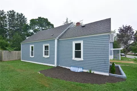 39 Sowamsett Ave, Warren, RI 02885 photo 49