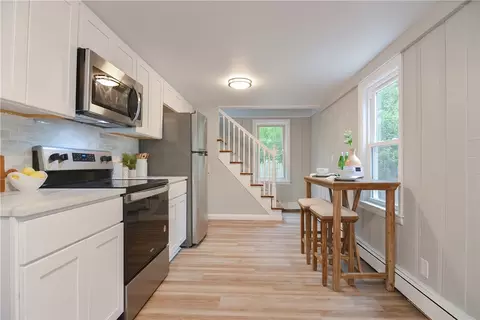 39 Sowamsett Ave, Warren, RI 02885 photo 6