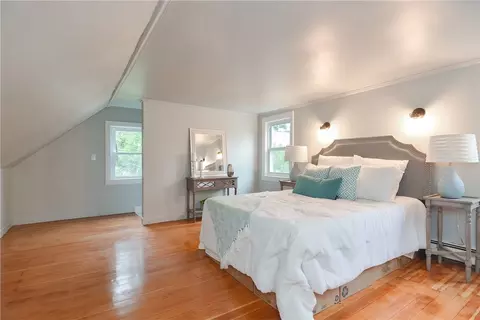 39 Sowamsett Ave, Warren, RI 02885 photo 16