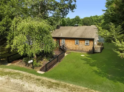 50 W Shore Ln, Burrillville, RI 02859