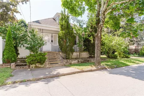 48 Crawford St, Cranston, RI 02910
