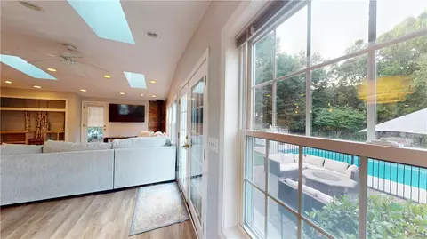 71 Duchess St, Warwick, RI 02886 photo 11