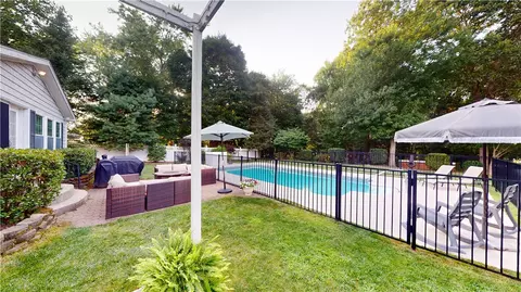 71 Duchess St, Warwick, RI 02886 photo 41