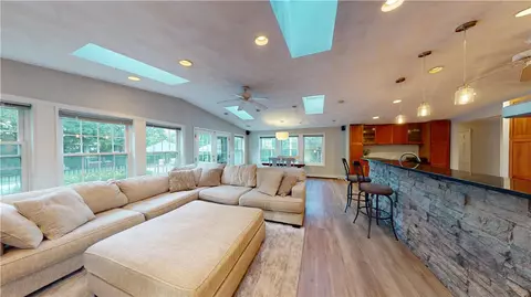 71 Duchess St, Warwick, RI 02886 photo 18