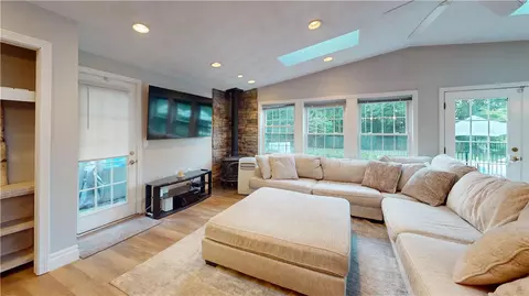 71 Duchess St, Warwick, RI 02886 photo 21