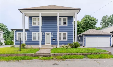 90 Pond St, West Warwick, RI 02893