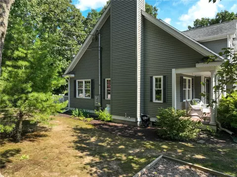 14 Crestview Dr, Westerly, RI 02891 photo 27