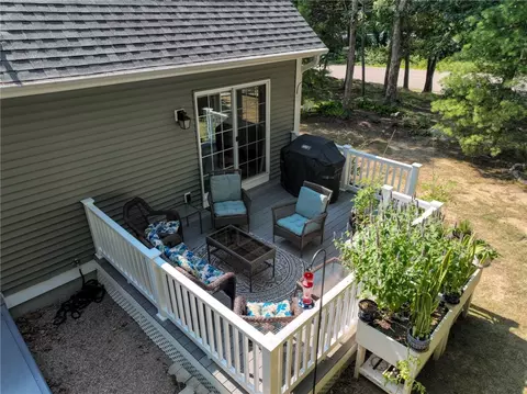 14 Crestview Dr, Westerly, RI 02891 photo 25