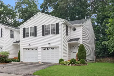 450 Providence St #20, West Warwick, RI 02893