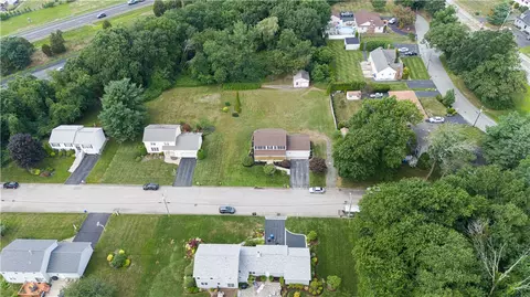 View/Area - 11 Leah Dr, Cranston, RI 02921 photo 3 of 5