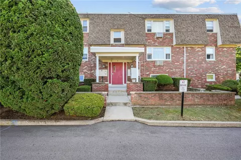 9 Cynthia Dr #11, North Providence, RI 02911