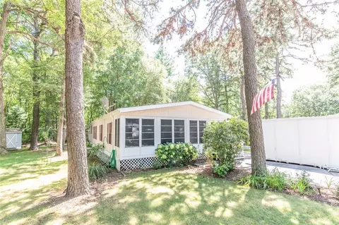 29 Leisure Way, Coventry, RI 02816