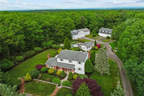 88 Carrs Pond Rd, West Greenwich, RI 02817