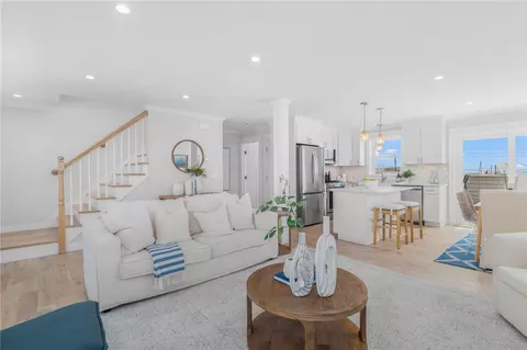 69 Piping Plover Rd, South Kingstown, RI 02879