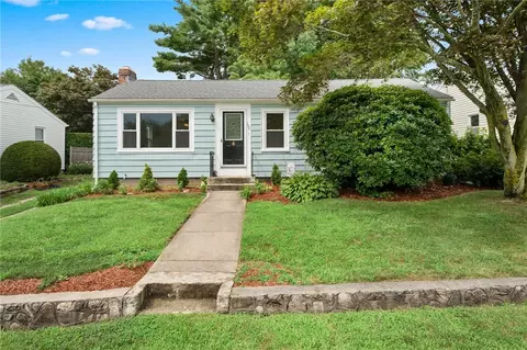 192 Holland St, Cranston, RI 02920